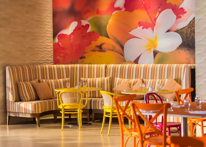 Radisson Cartagena Ocean Pavillion Hotel